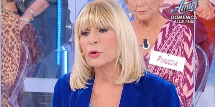 Uomini e Donne, anticipazioni 19 dicembre: Gemma Galgani balla con un altro. Maria De Filippi durissima con un suo ex cavaliere