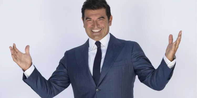 Chi è Riccardo Pezzali, protagonista della puntata di Boss in incognito 16 Gennaio