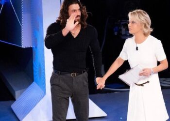C’è Posta per te, Can Yaman ospite della prima puntata