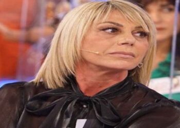 Uomini e Donne, chi è Aurora Tropea: età, lavoro e vita privata