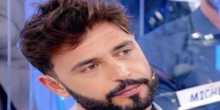 Uomini e Donne, anticipazioni 30 marzo: Silvio e Gemma ‘chiudono’. Luca elimina una corteggiatrice