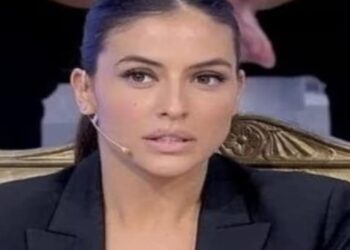 Uomini e Donne, chi è Federica Aversano: età, lavoro, vita privata e perché è nei guai