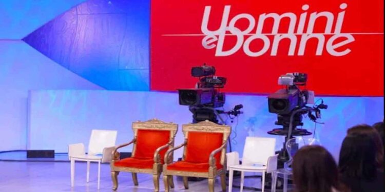 Uomini e Donne: domani, venerdì 17 marzo nuovo stop. Perché? Che programma ci sarà?