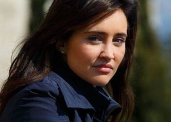 Un posto al sole, anticipazioni 14 marzo: Viola riflette sui propri sentimenti e sull’opportunità di parlare con Eugenio