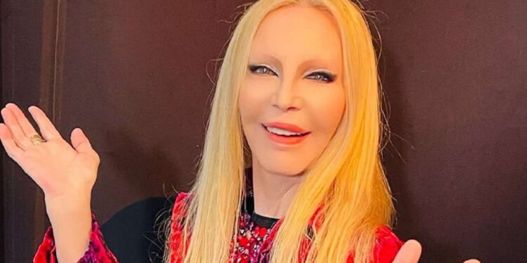 Chi è il giovanissimo fidanzato di Patty Pravo che ha 45 anni in meno: nome, età, lavoro e vita privata