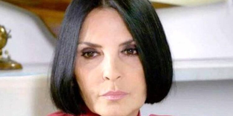 Un posto al sole, anticipazioni 17 aprile: Lara ostacola Ferri e Marina