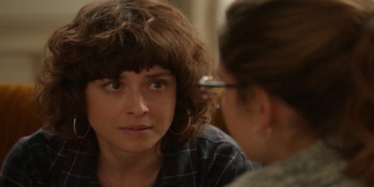 Un altro domani, anticipazioni 30 maggio: Elena sbaglia con Dani. Patricia ancora contro Carmen. Diana sempre invadente