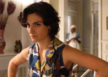 Un altro domani, anticipazioni 24 maggio: momento choc per Victor e Carmen. Enoa spia ancora Patricia