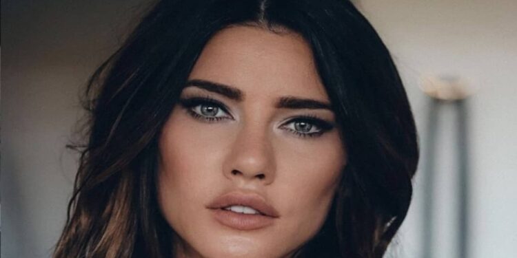 Beautiful, anticipazioni 26 giugno: anche Bill vuole giustizia. Deacon non sa ancora nulla su Sheila. Festa per Steffy