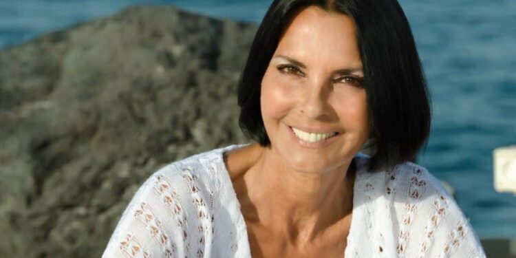 Un posto al sole, anticipazioni 22 giugno: Marina vuole divorziare da Roberto