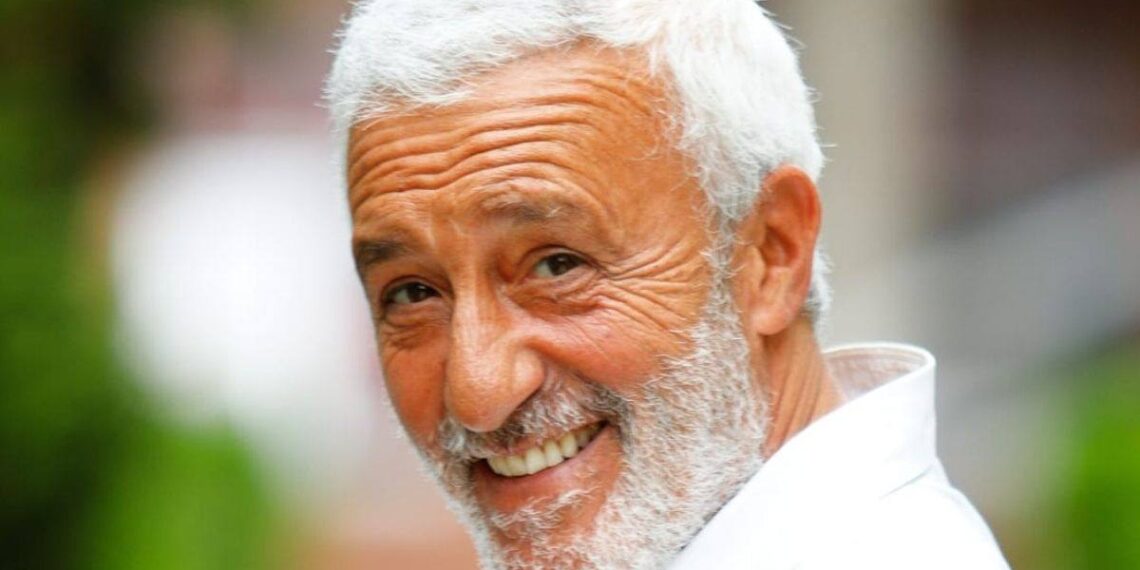 Un posto al sole, spoiler 1° settembre: Raffaele in cerca di un sostituto per Palazzo Palladini