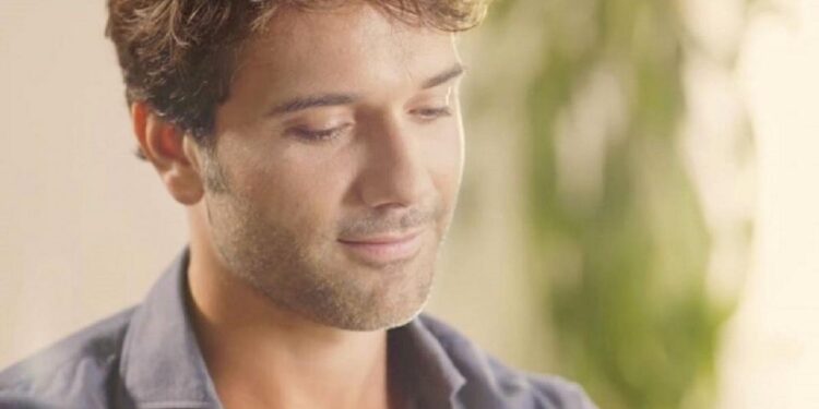 Un posto al sole, spoiler nuovi episodi al 1° settembre: Riccardo prenderà una decisione