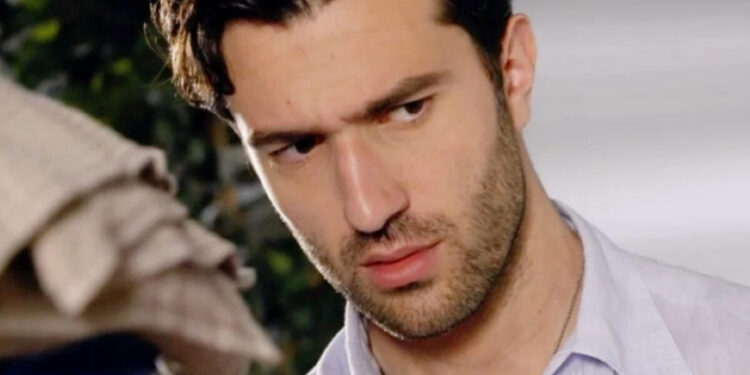 Damiano (Luigi Miele) Screenshot © Rai Un Posto al Sole