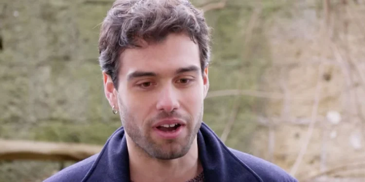 Un posto al sole, anticipazioni 4 settembre: Nunzio verrà a sapere che Rossella si sposa