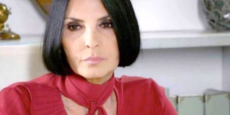 Un posto al sole, anticipazioni 26 settembre: Marina asseconda Roberto