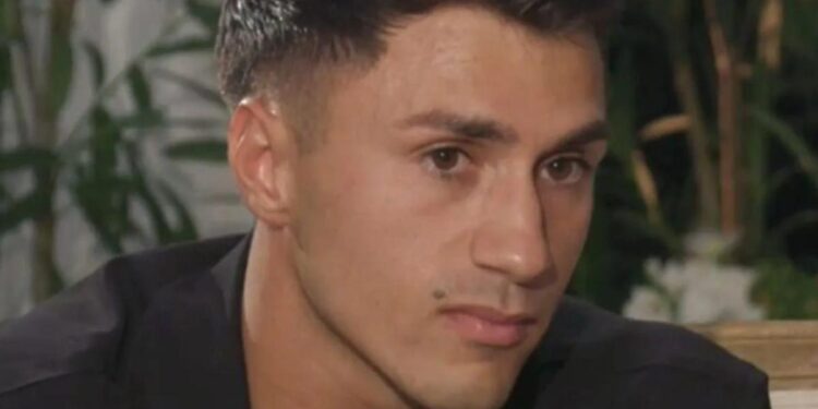 Grande Fratello, Mirko su Perla: “Vederla tranquilla con gli occhi sereni mi ha fatto piacere”