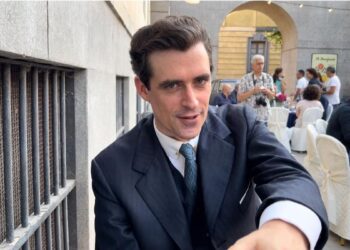 Il Paradiso delle Signore 8, spoiler 12 dicembre: Tancredi entra in possesso della lettera di Flora