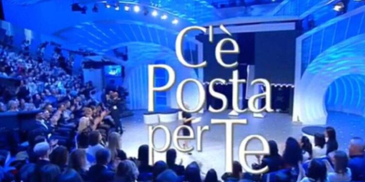C’è posta per te, spoiler 20 gennaio: De Filippi abbandona temporaneamente lo studio e si reca dietro le quinte