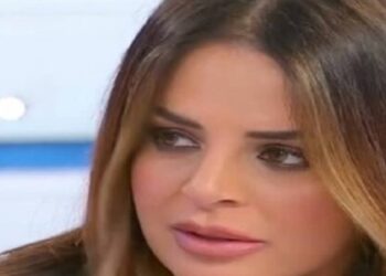 Uomini e Donne, anticipazioni 8 gennaio: Roberta e un cavaliere lasciano il Trono Over