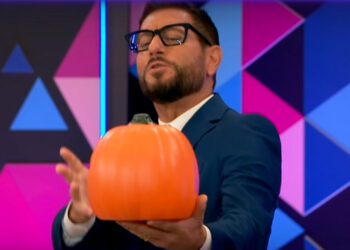 Enrico Papi © La Pupa e il Secchione